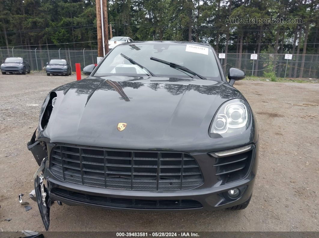 2017 Porsche Macan   Gray vin: WP1AA2A52HLB01380