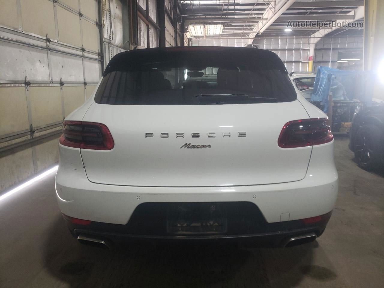 2018 Porsche Macan  Белый vin: WP1AA2A52JLB01501