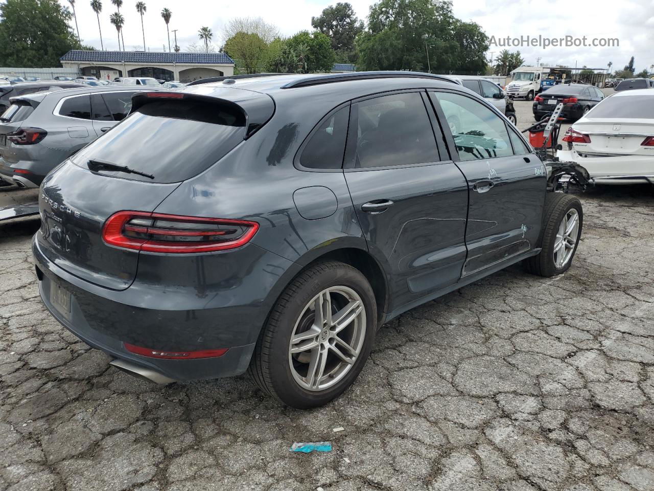 2018 Porsche Macan  Серый vin: WP1AA2A52JLB19268