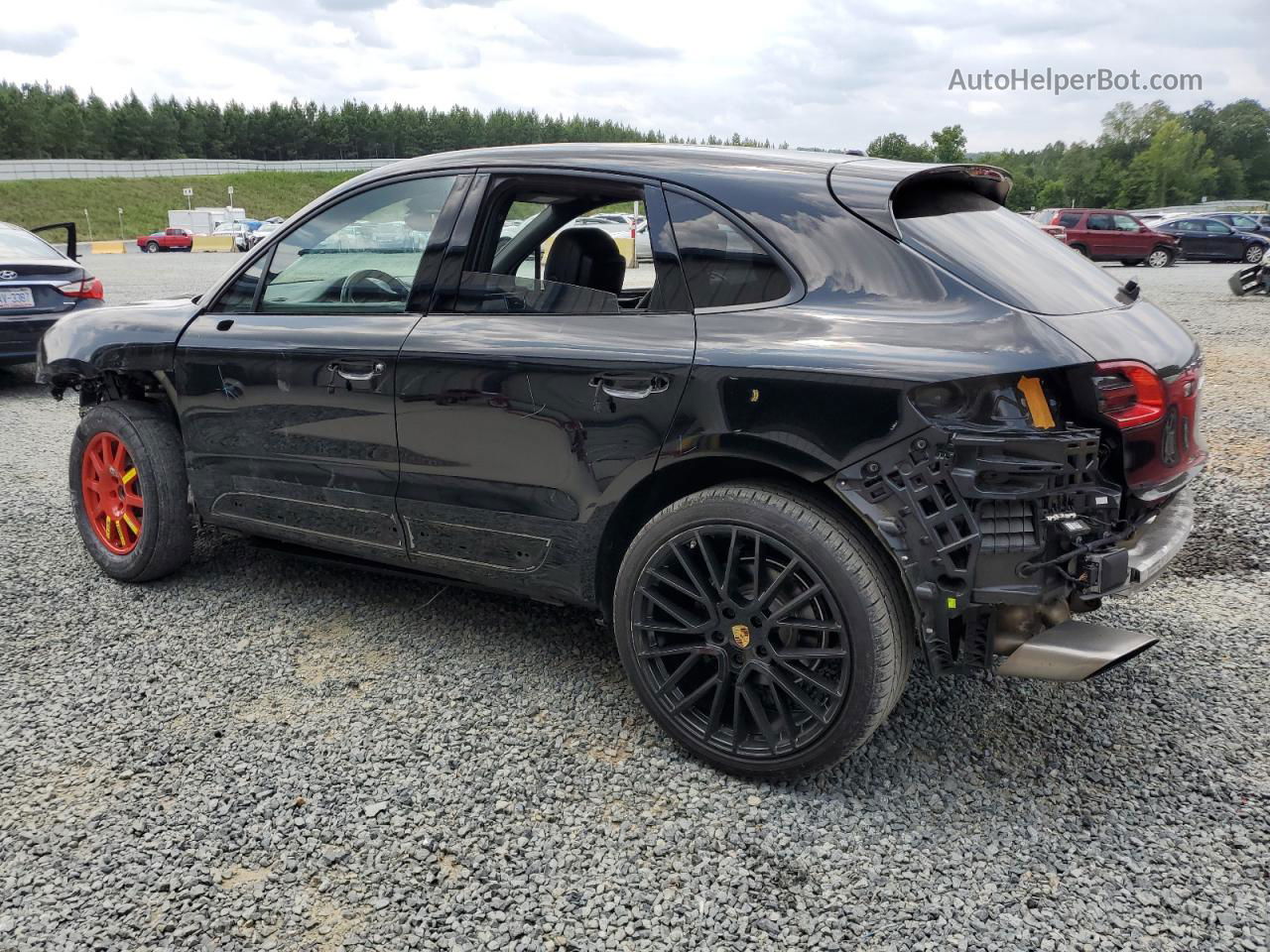 2018 Porsche Macan  Black vin: WP1AA2A52JLB21330