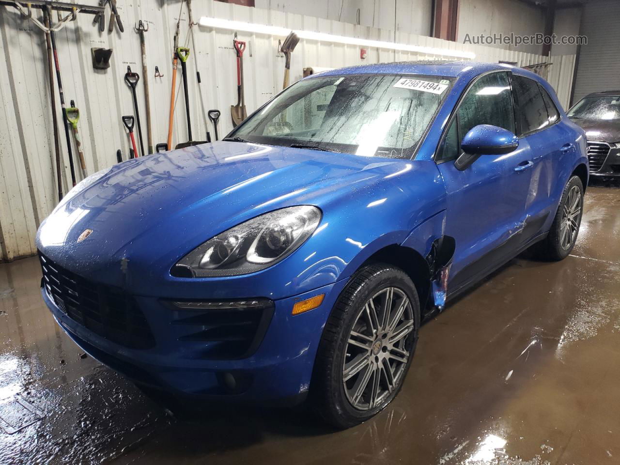 2017 Porsche Macan  Blue vin: WP1AA2A53HLB01842