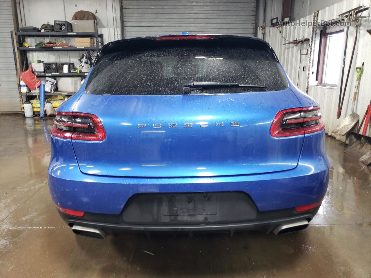 2017 Porsche Macan  Blue vin: WP1AA2A53HLB01842