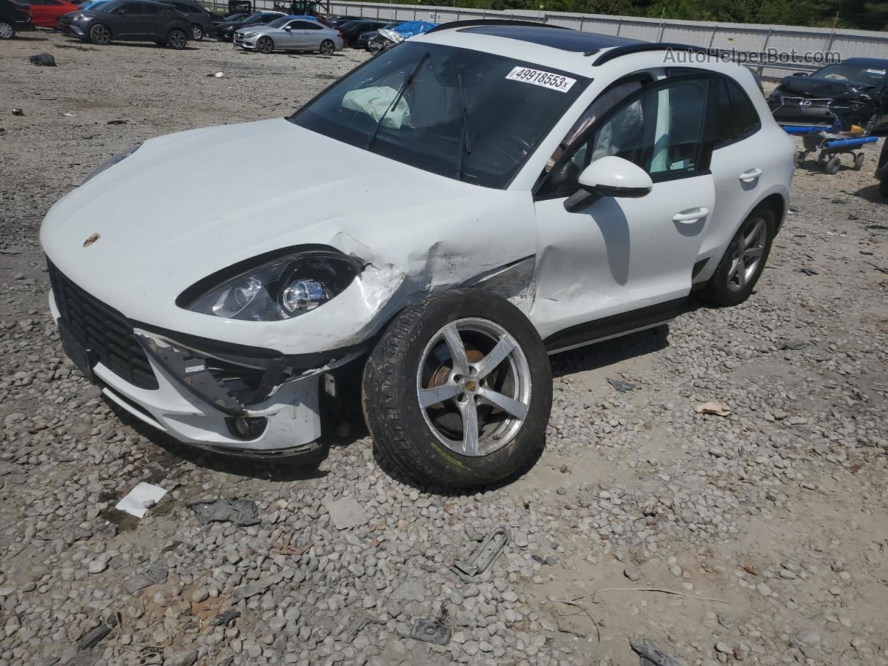 2018 Porsche Macan  White vin: WP1AA2A53JLB00129