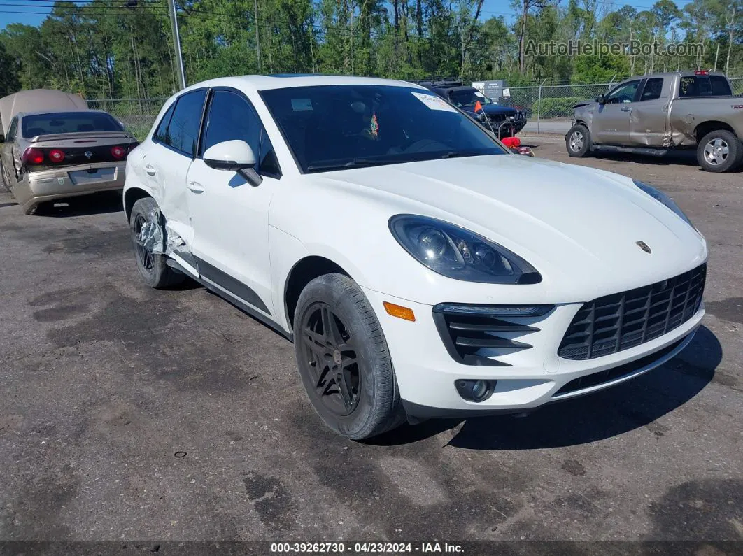 2018 Porsche Macan   White vin: WP1AA2A53JLB09123