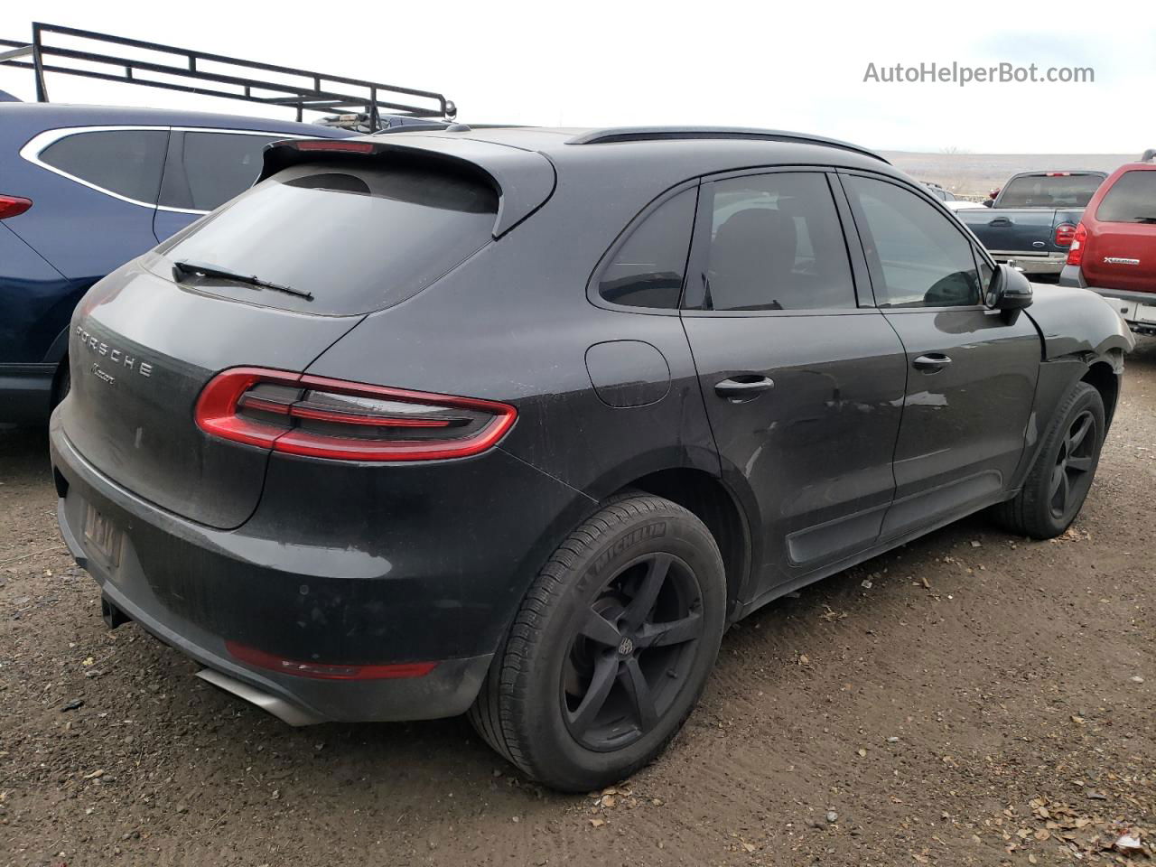 2017 Porsche Macan  Black vin: WP1AA2A54HLB01204