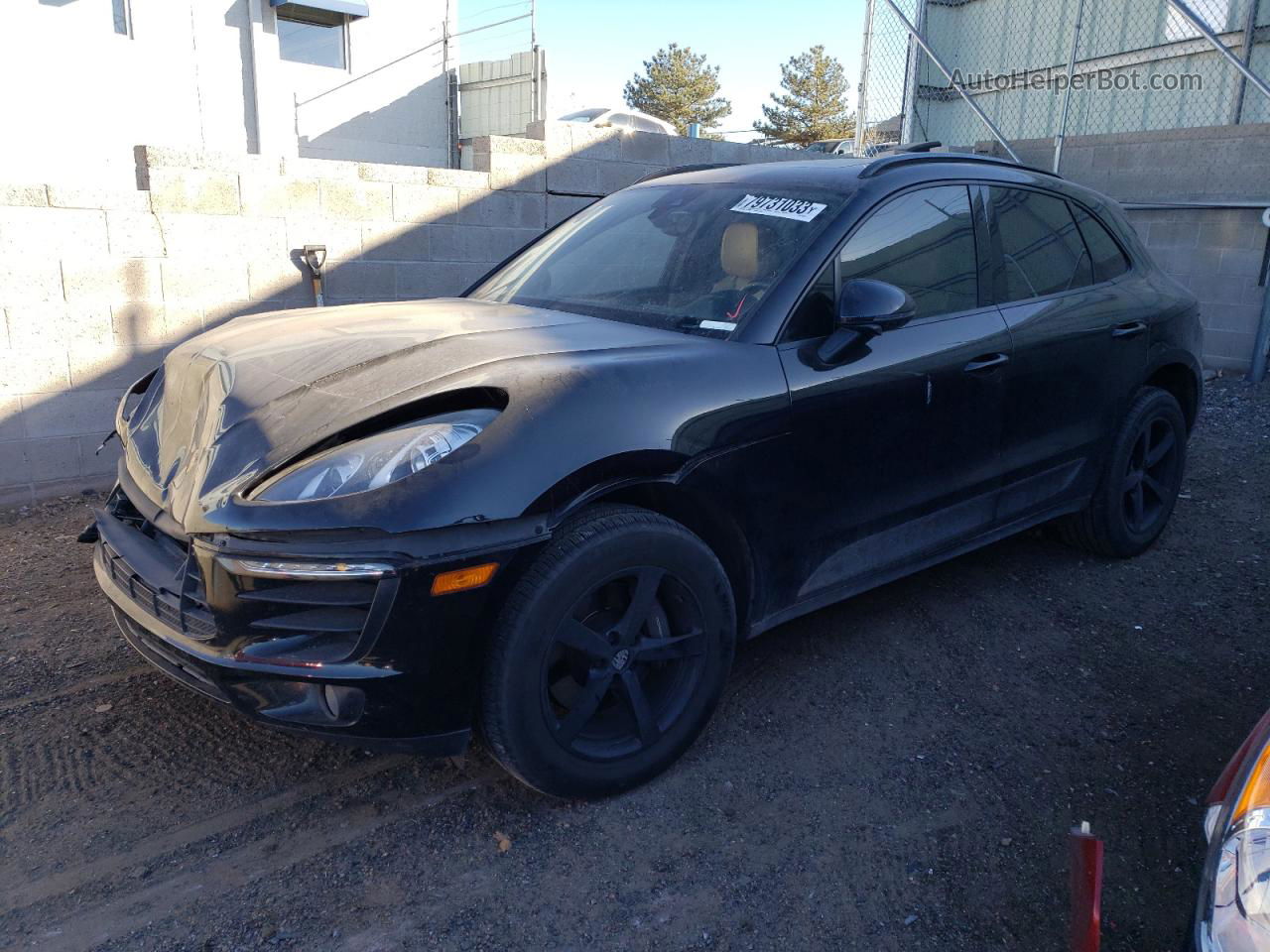 2017 Porsche Macan  Black vin: WP1AA2A54HLB01204