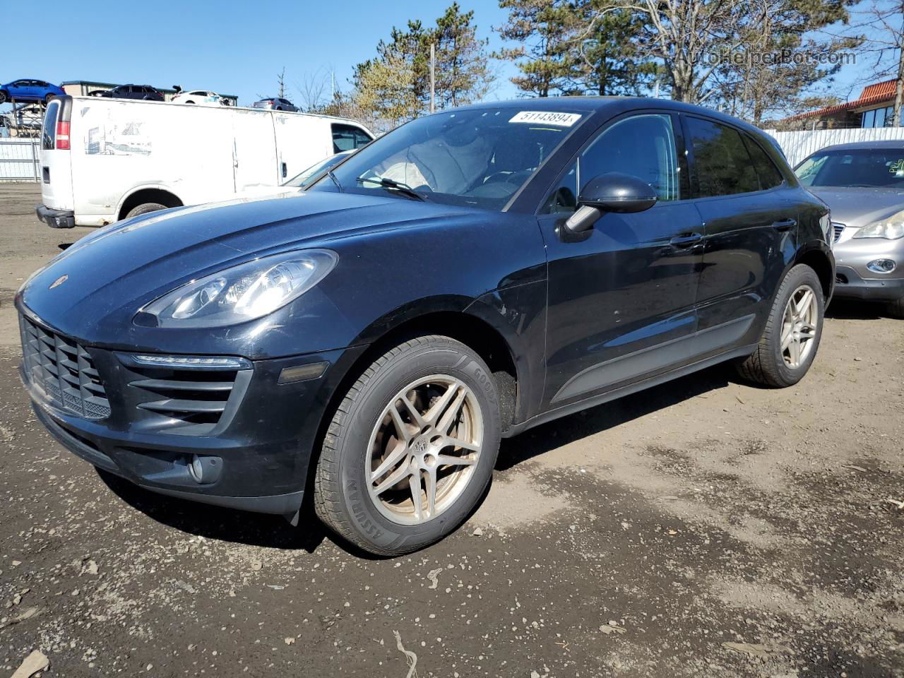 2017 Porsche Macan  Black vin: WP1AA2A54HLB01543