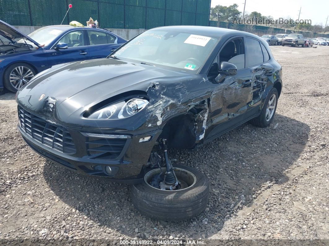 2018 Porsche Macan   Black vin: WP1AA2A54JLB02066