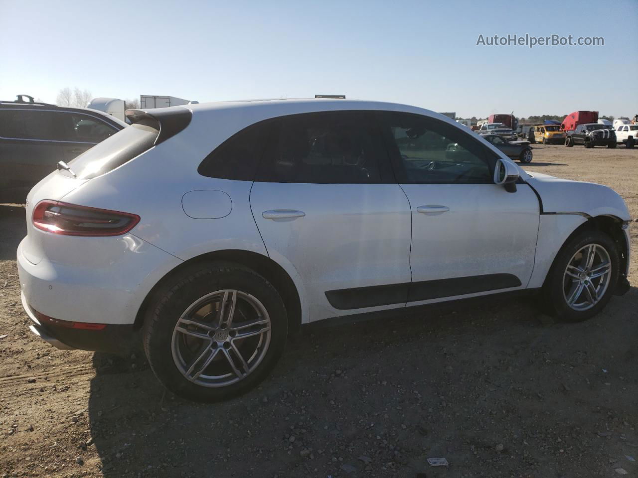 2018 Porsche Macan  Белый vin: WP1AA2A54JLB07445