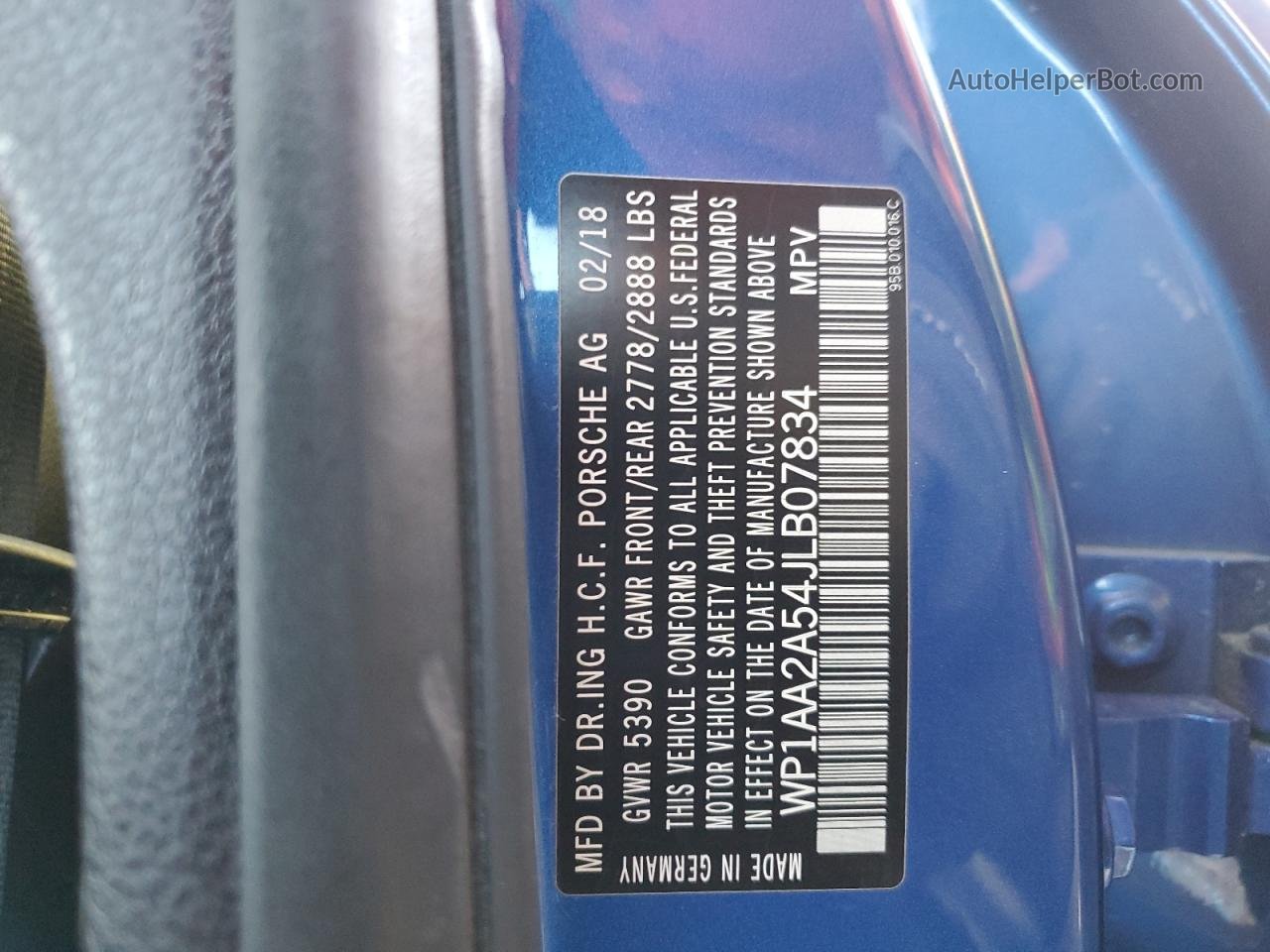 2018 Porsche Macan  Blue vin: WP1AA2A54JLB07834