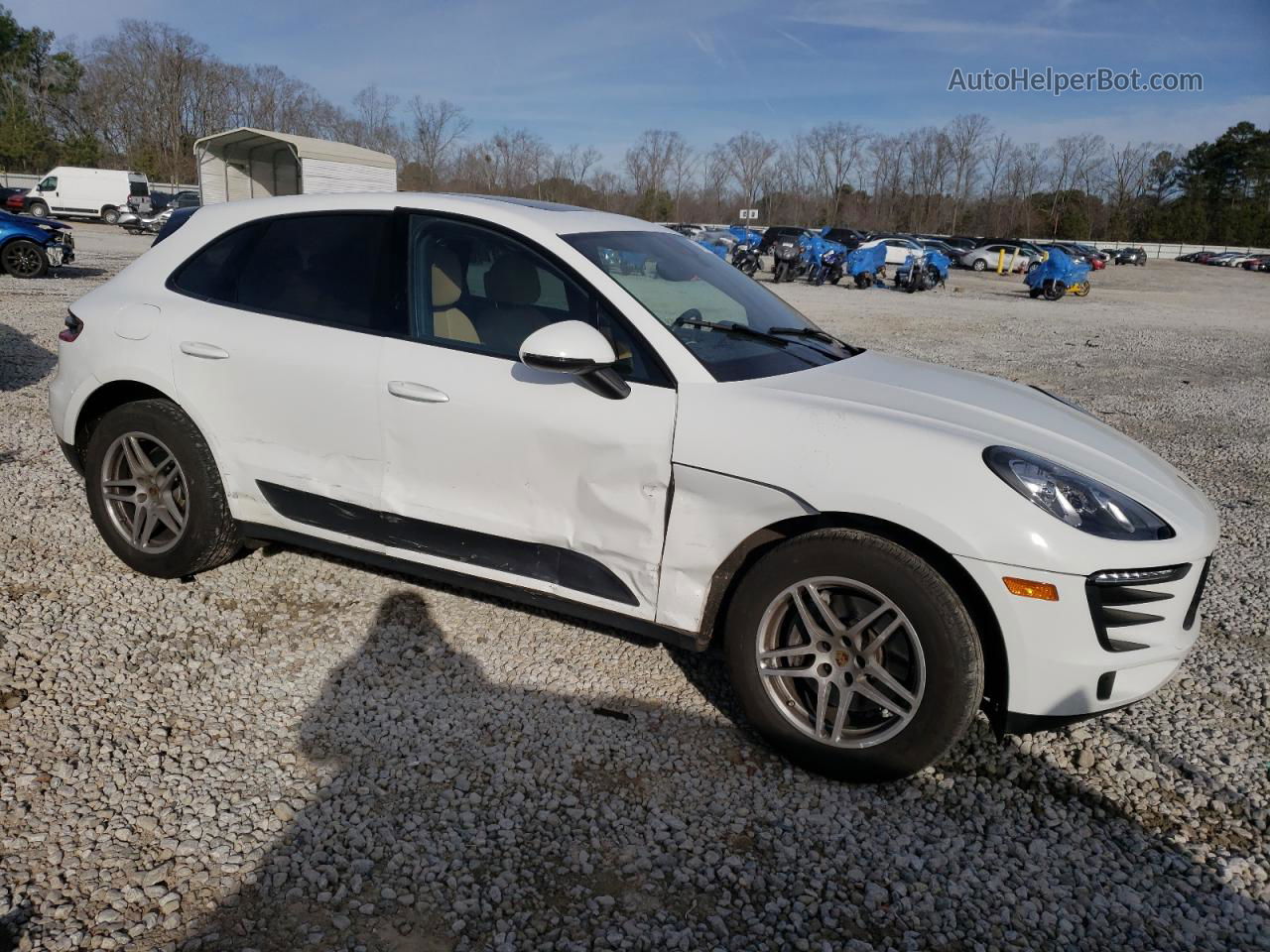 2017 Porsche Macan  Белый vin: WP1AA2A55HLB01423