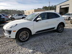 2017 Porsche Macan  White vin: WP1AA2A55HLB01423