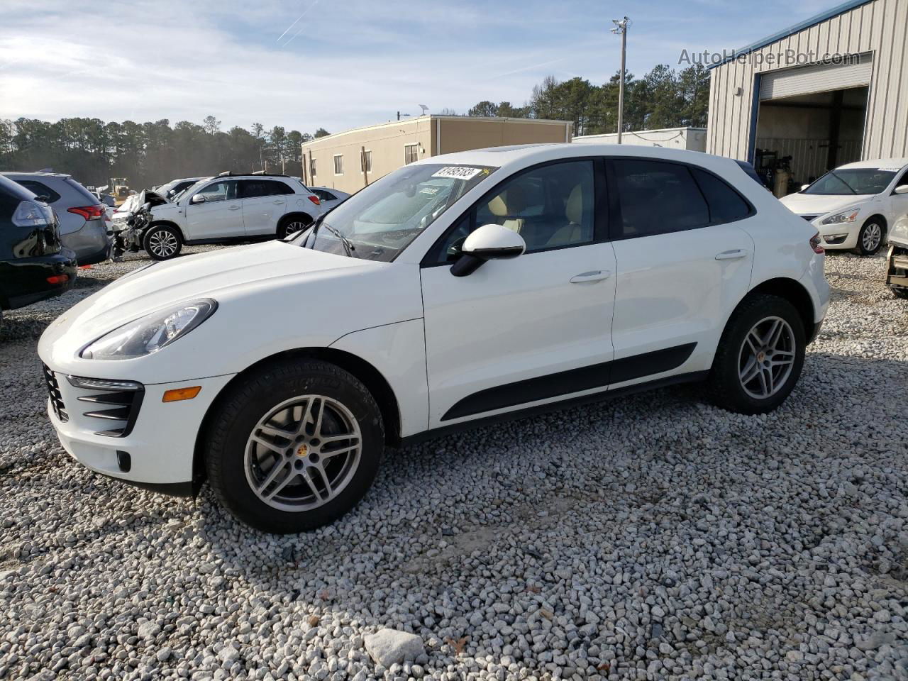 2017 Porsche Macan  Белый vin: WP1AA2A55HLB01423