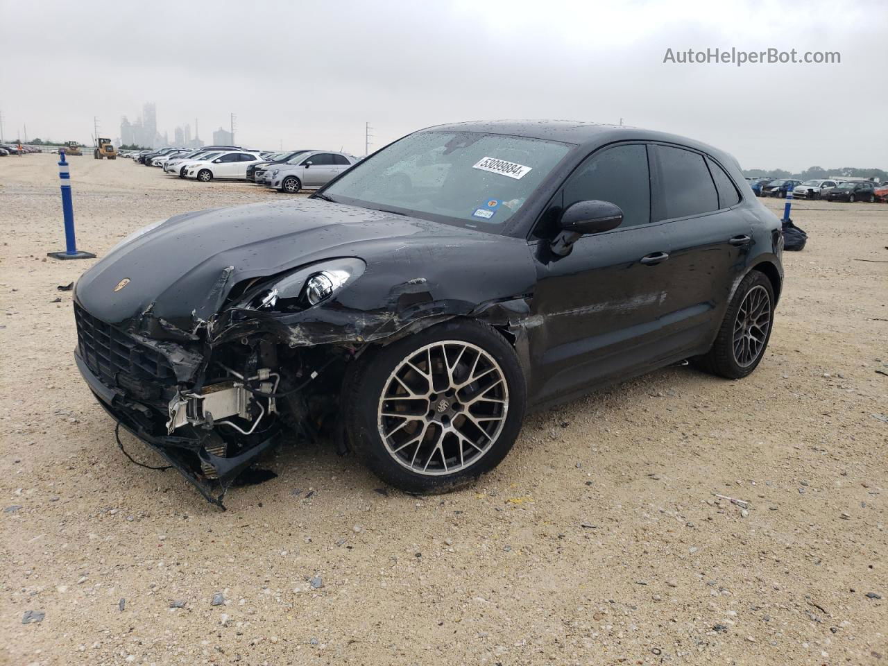 2017 Porsche Macan  Black vin: WP1AA2A55HLB80303