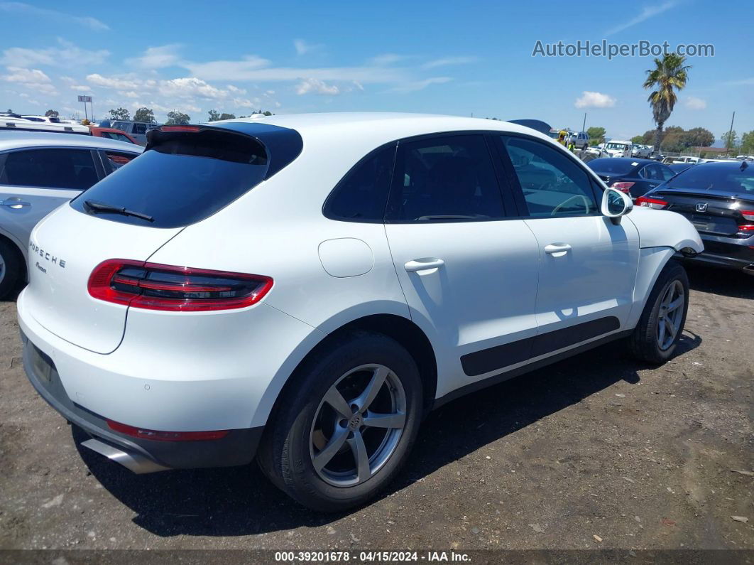 2018 Porsche Macan   White vin: WP1AA2A55JLB19913