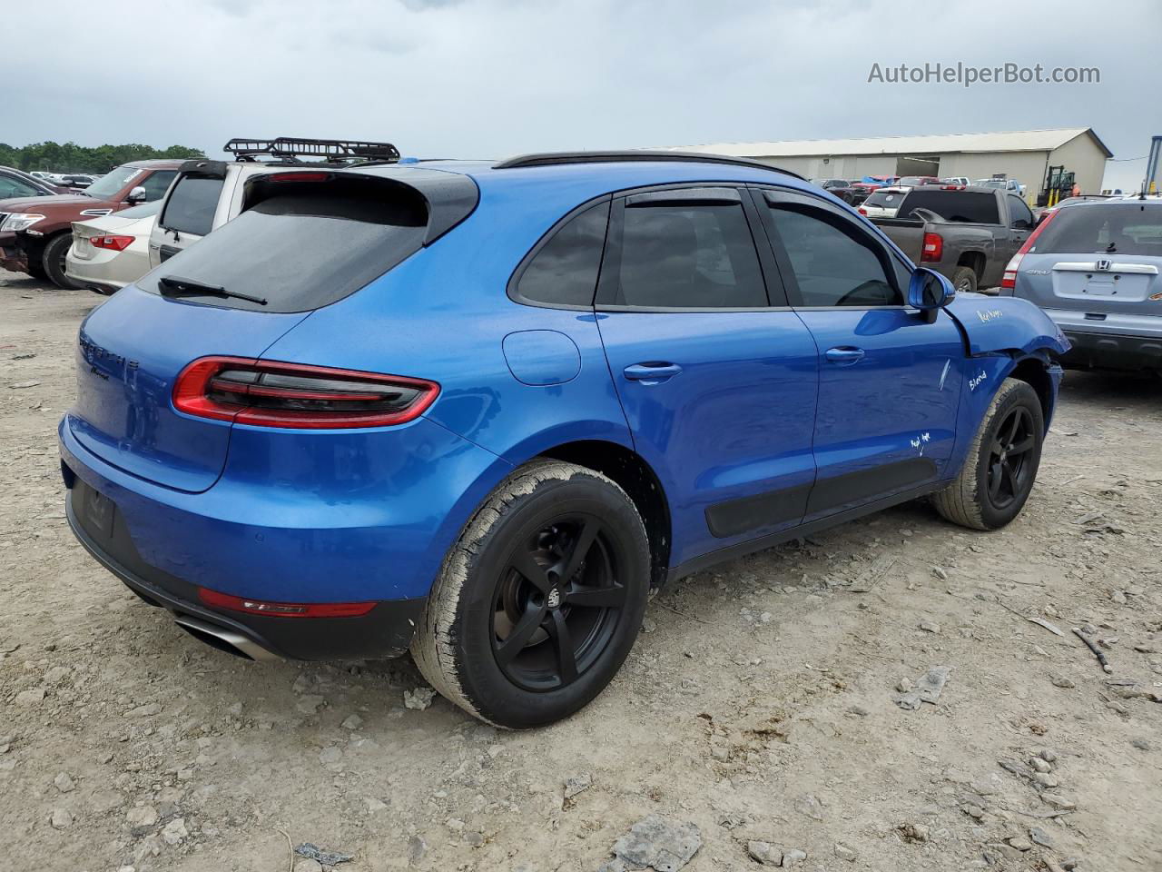 2017 Porsche Macan  Blue vin: WP1AA2A56HLB03147