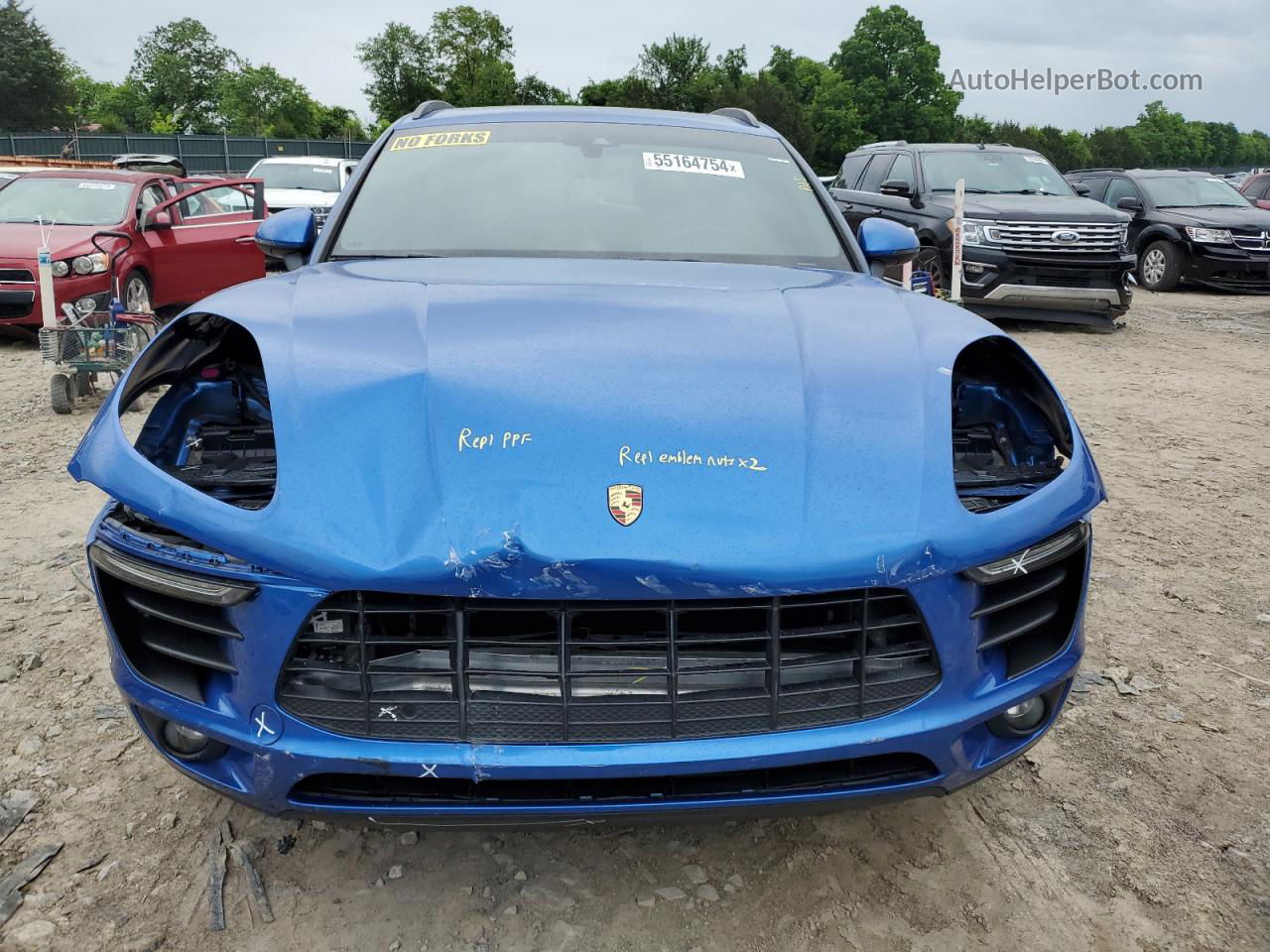 2017 Porsche Macan  Blue vin: WP1AA2A56HLB03147