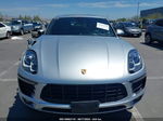 2017 Porsche Macan   Серебряный vin: WP1AA2A56HLB05495