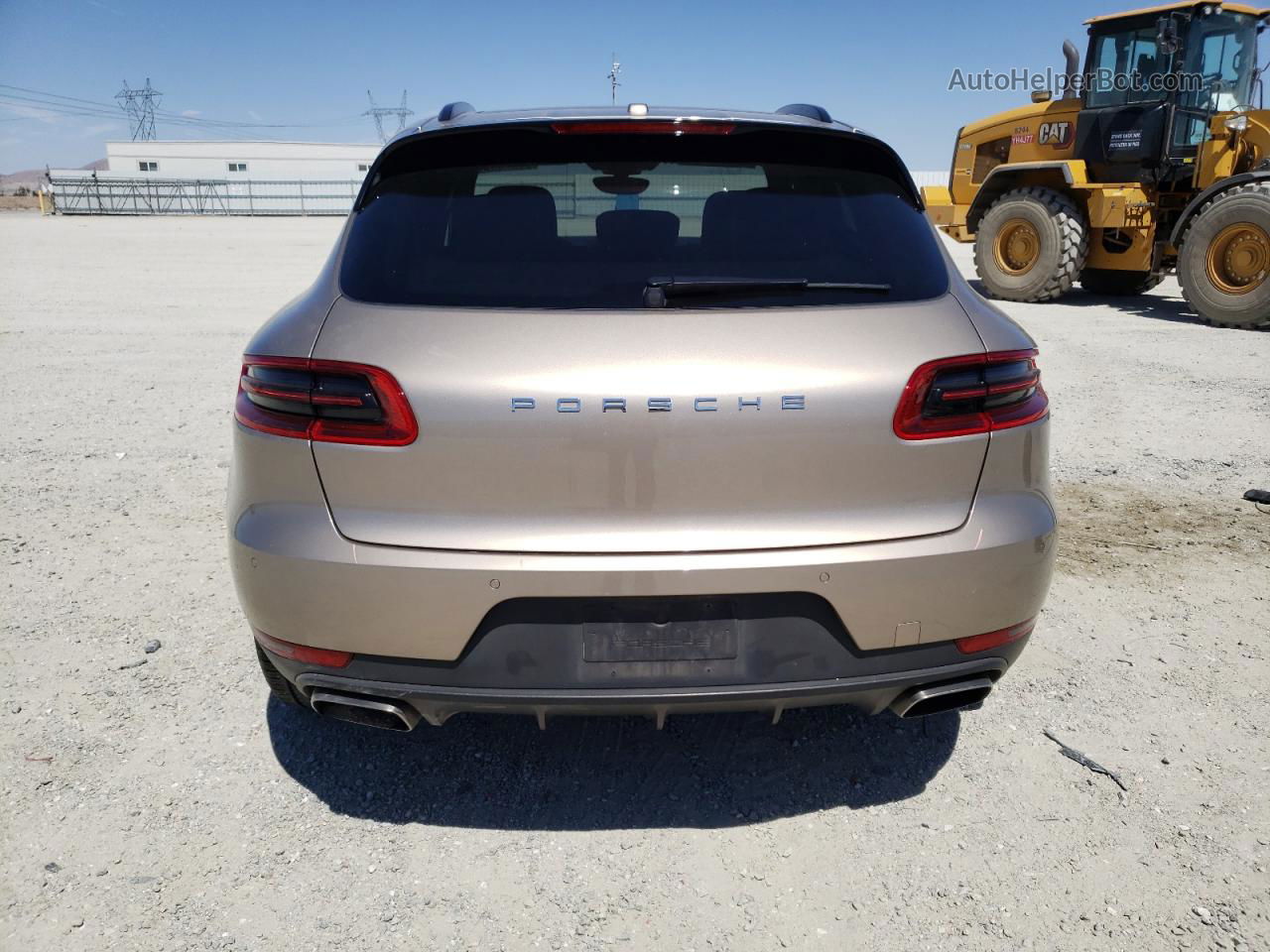 2017 Porsche Macan  Золотой vin: WP1AA2A56HLB09062