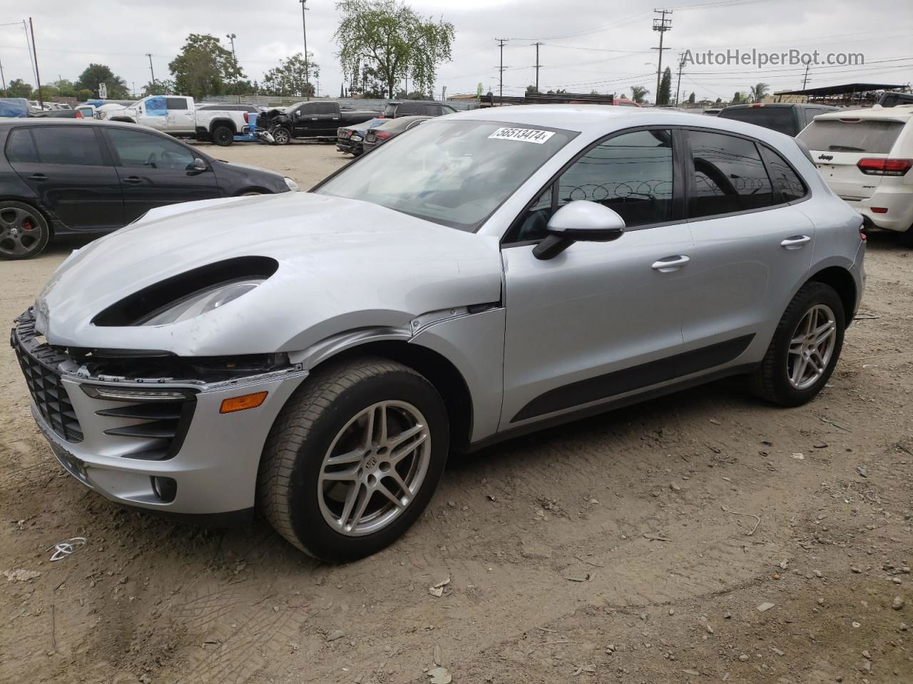 2018 Porsche Macan  Silver vin: WP1AA2A56JLB01162