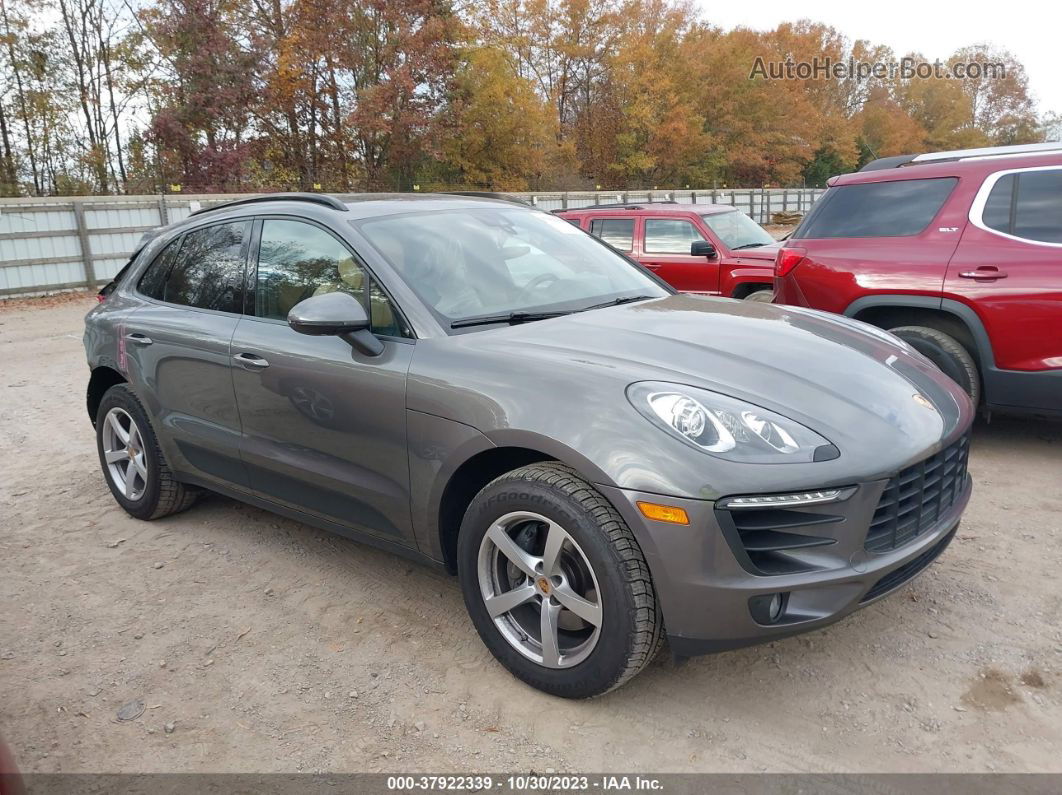 2018 Porsche Macan   Gray vin: WP1AA2A56JLB08855