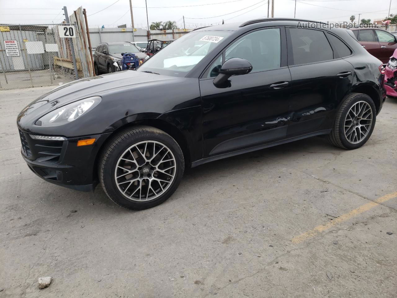 2017 Porsche Macan  Black vin: WP1AA2A57HLB02749