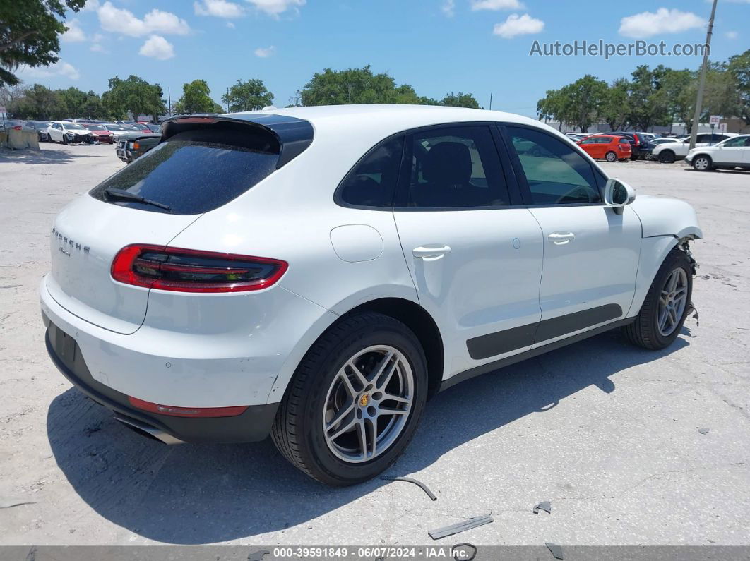 2017 Porsche Macan   White vin: WP1AA2A57HLB07272