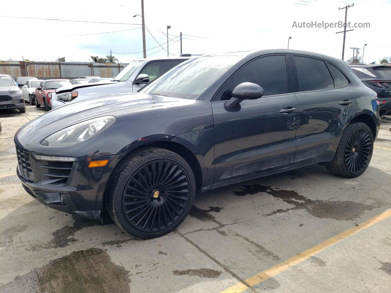 2018 Porsche Macan  Black vin: WP1AA2A57JLB16804