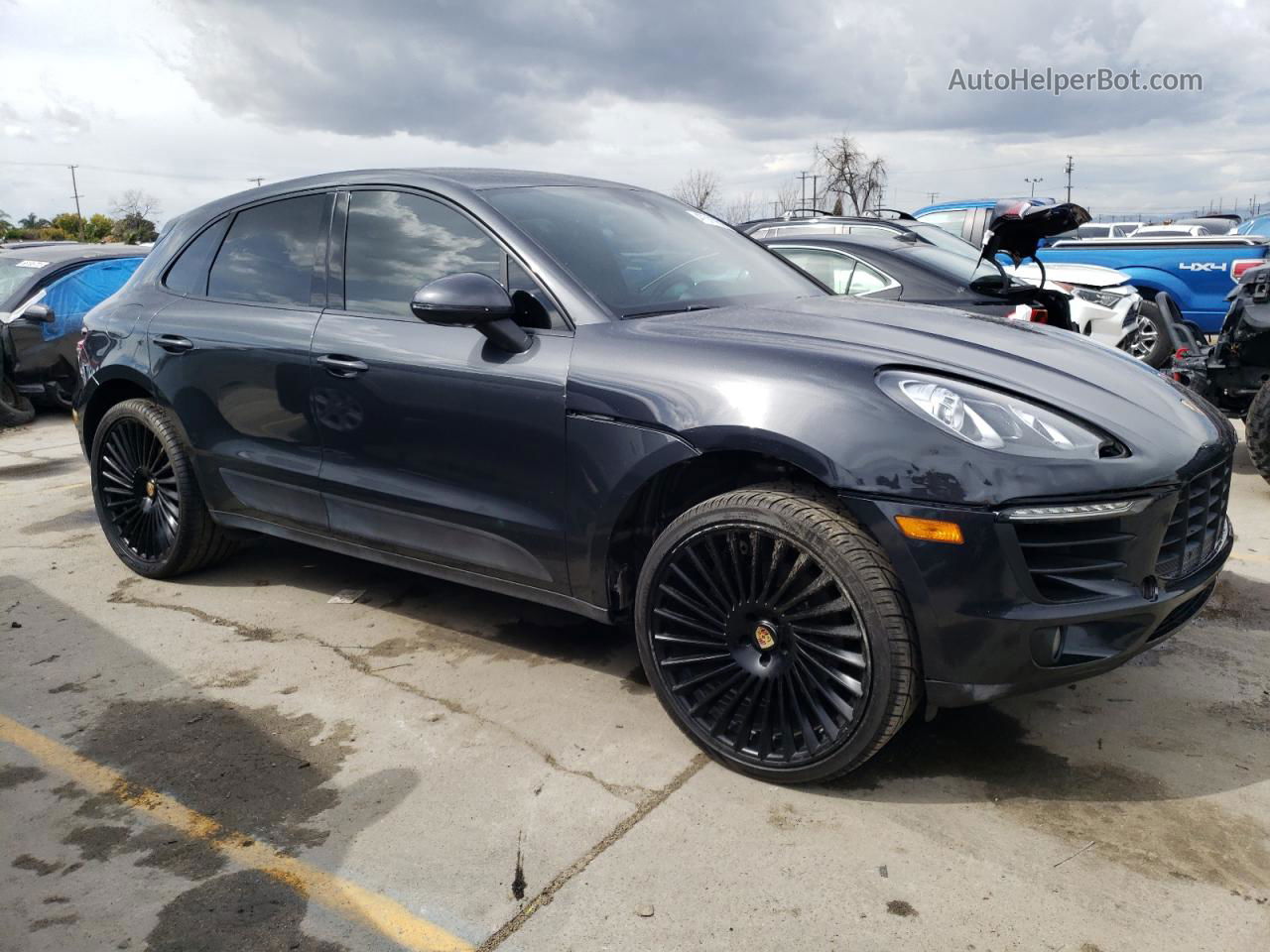 2018 Porsche Macan  Black vin: WP1AA2A57JLB16804