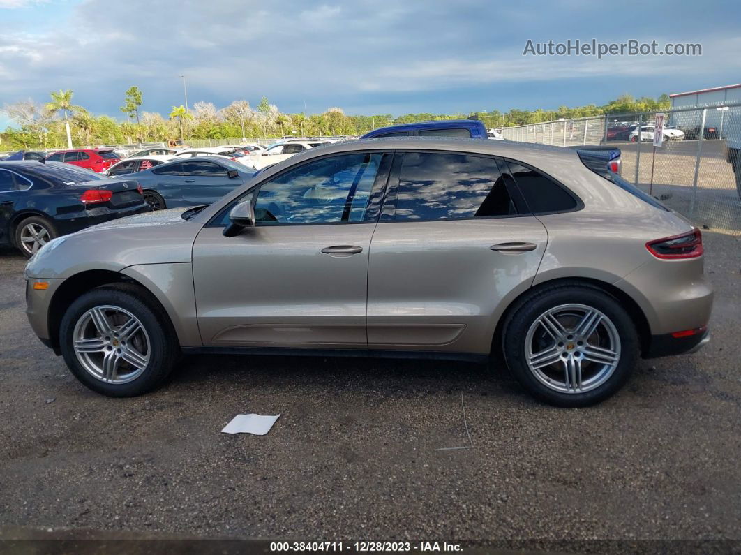 2018 Porsche Macan   Желто-коричневый vin: WP1AA2A58JLB08257