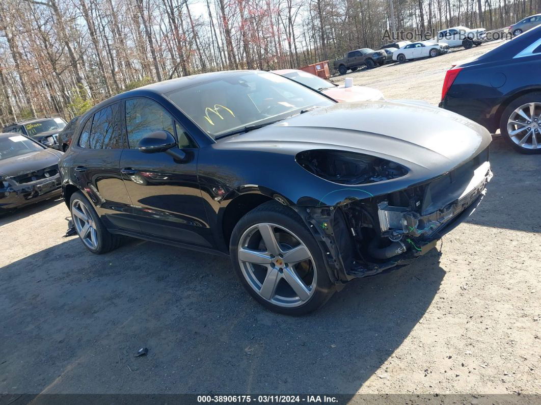 2018 Porsche Macan   Black vin: WP1AA2A58JLB10283