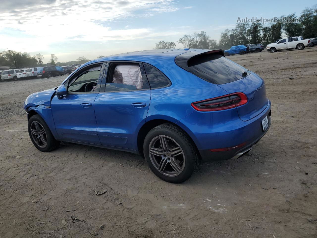 2018 Porsche Macan  Синий vin: WP1AA2A58JLB20960