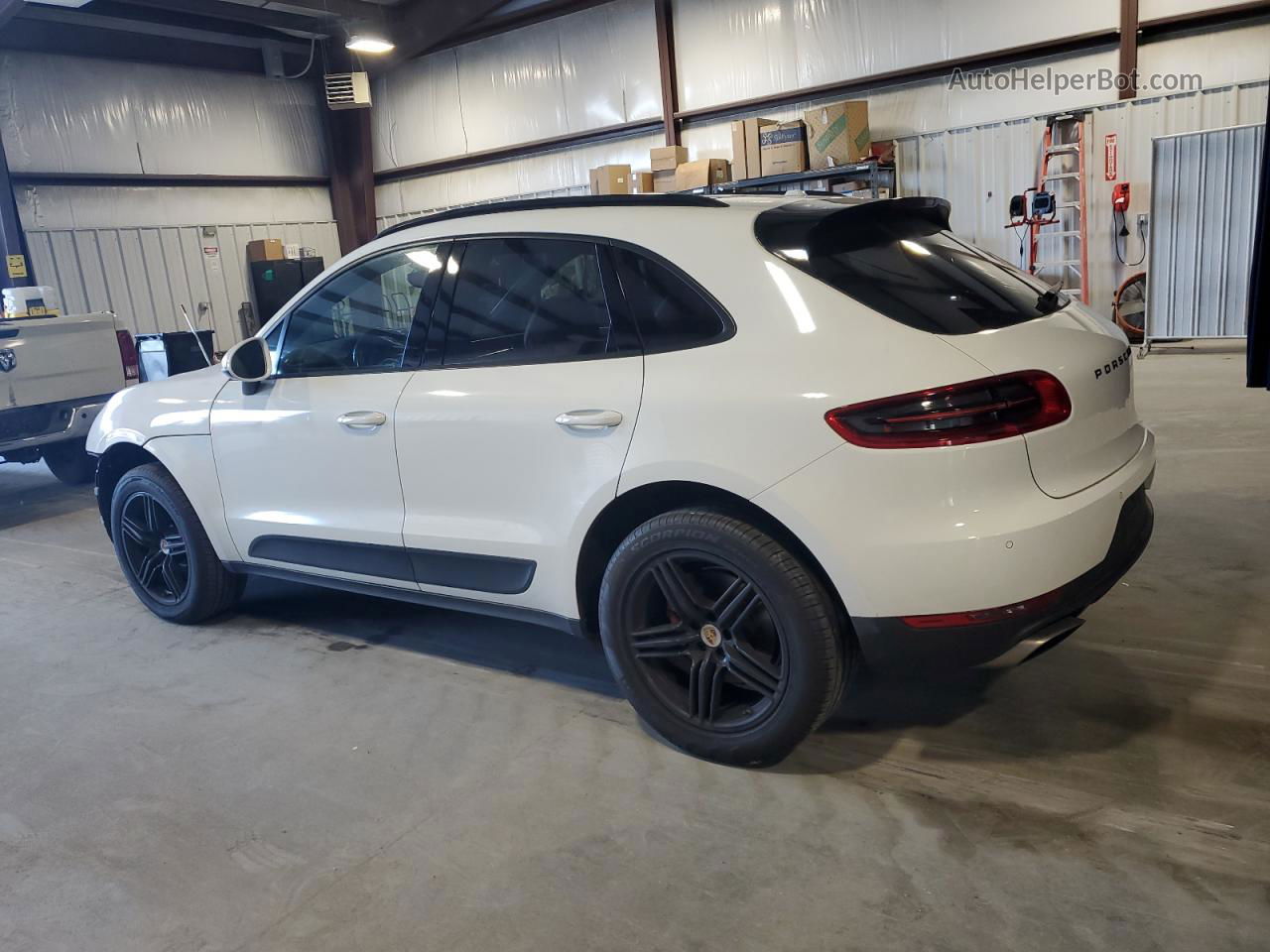 2017 Porsche Macan  Белый vin: WP1AA2A59HLB01456