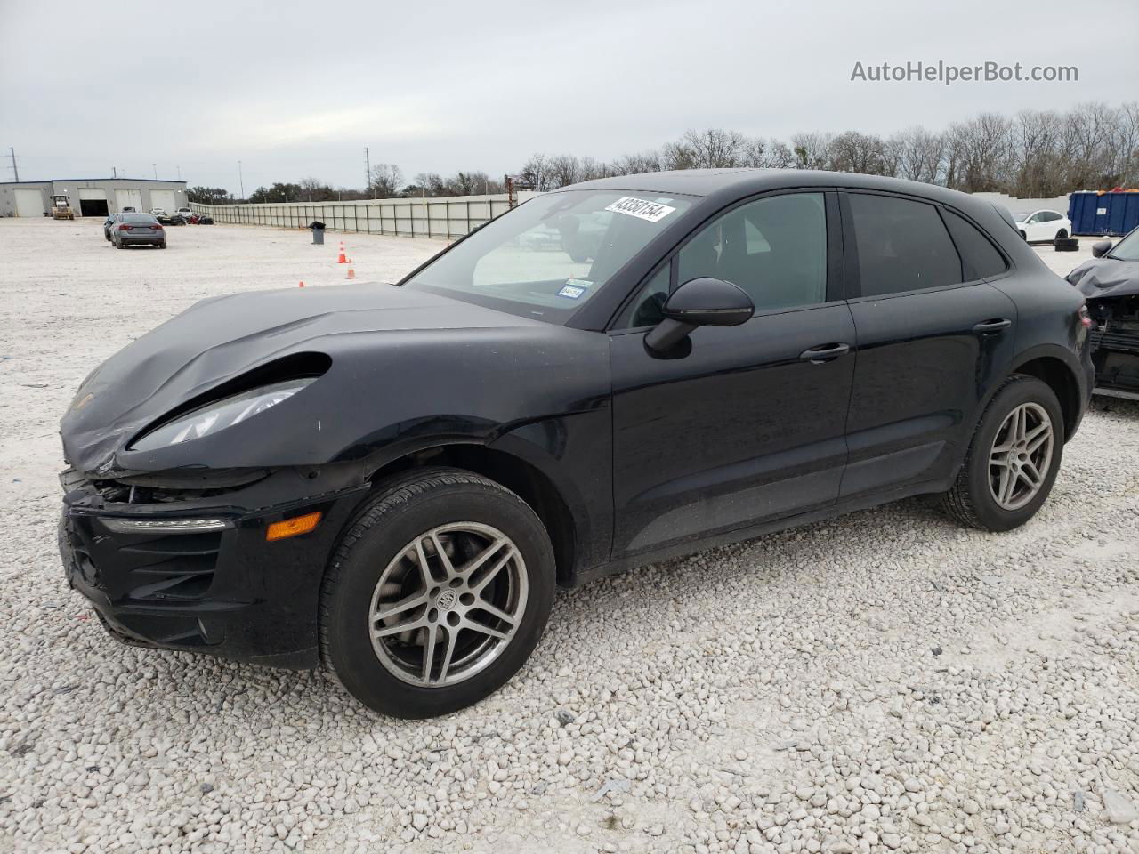 2017 Porsche Macan  Black vin: WP1AA2A59HLB02591