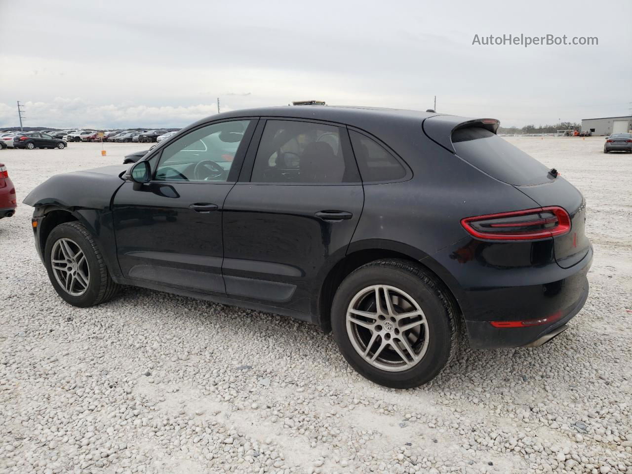 2017 Porsche Macan  Black vin: WP1AA2A59HLB02591