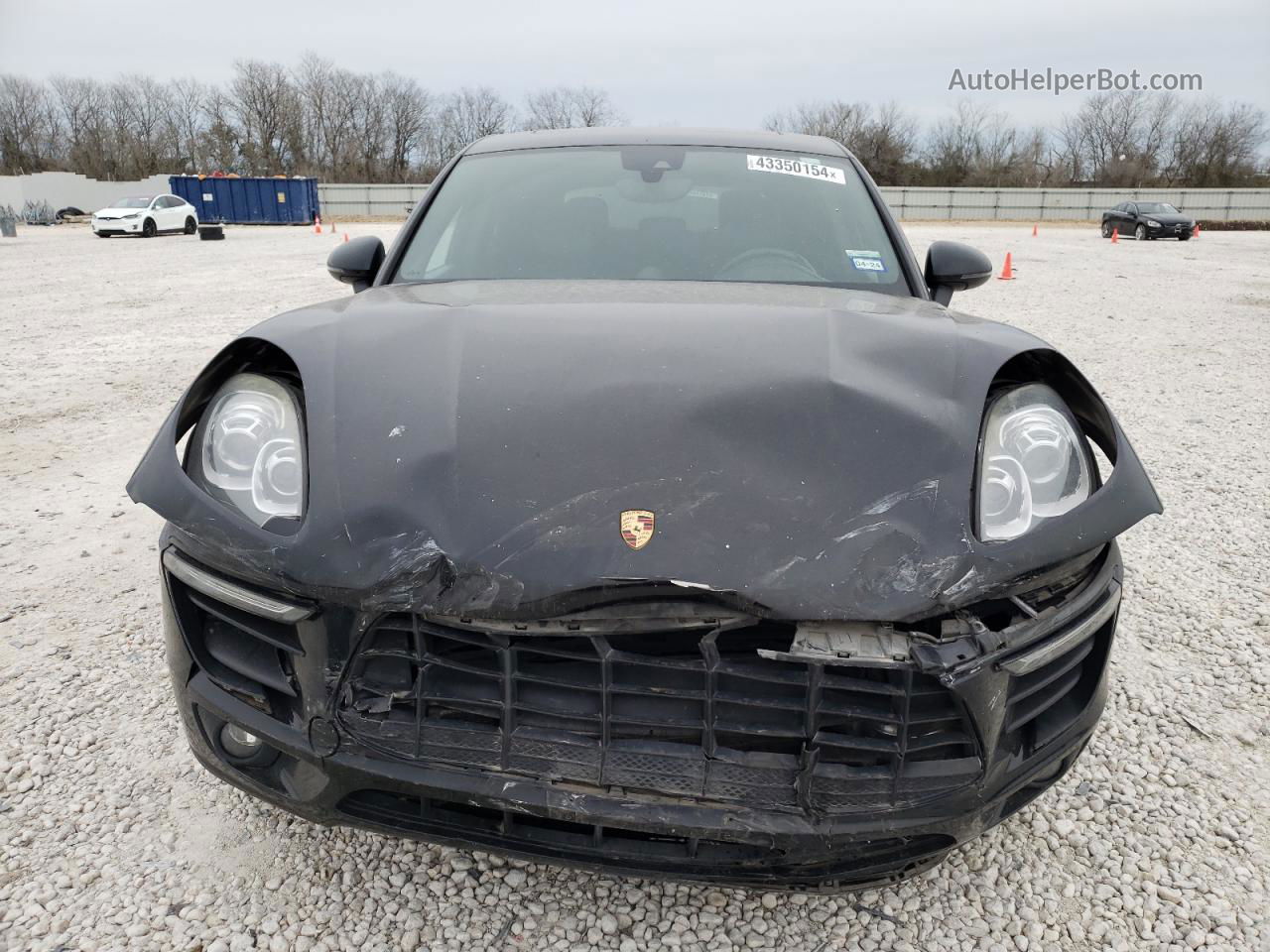 2017 Porsche Macan  Black vin: WP1AA2A59HLB02591