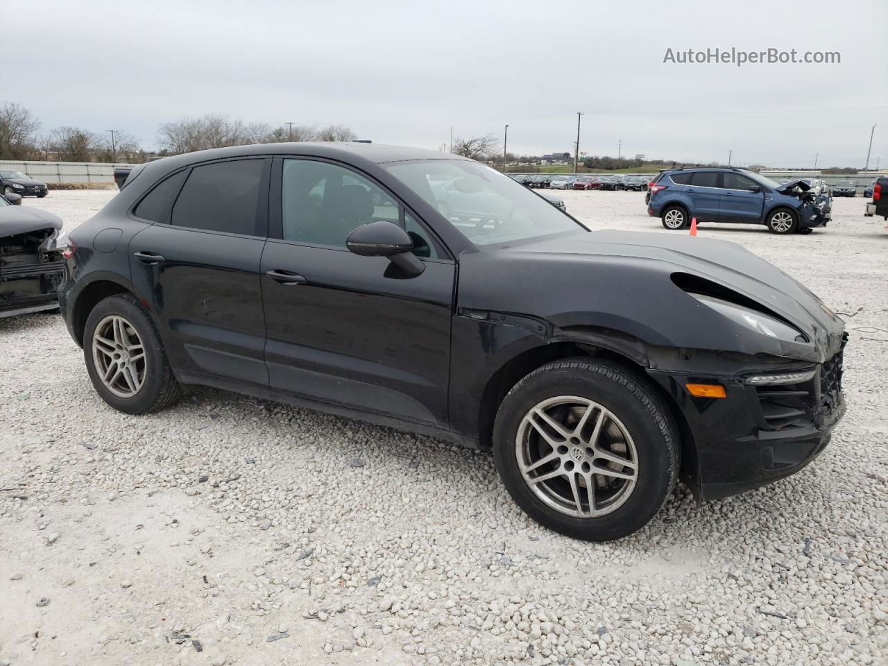 2017 Porsche Macan  Black vin: WP1AA2A59HLB02591