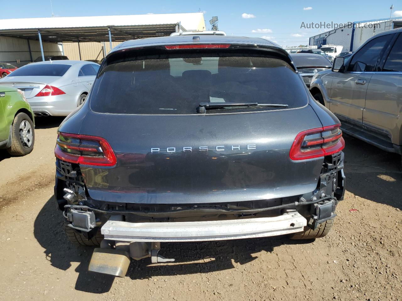 2017 Porsche Macan  Charcoal vin: WP1AA2A59HLB08214