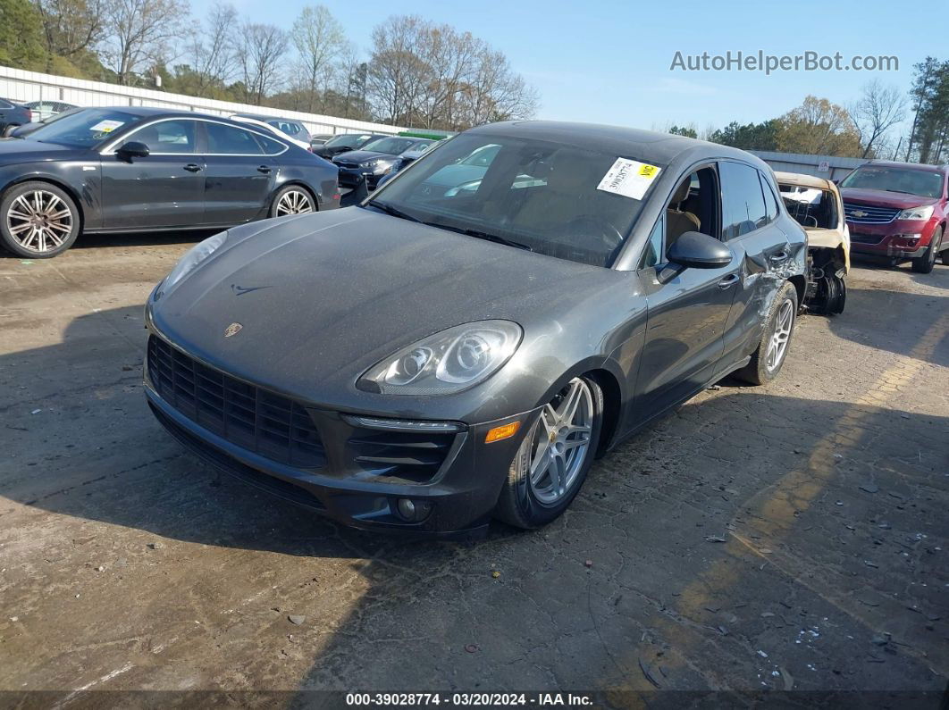 2018 Porsche Macan   Gray vin: WP1AA2A59JLB00975