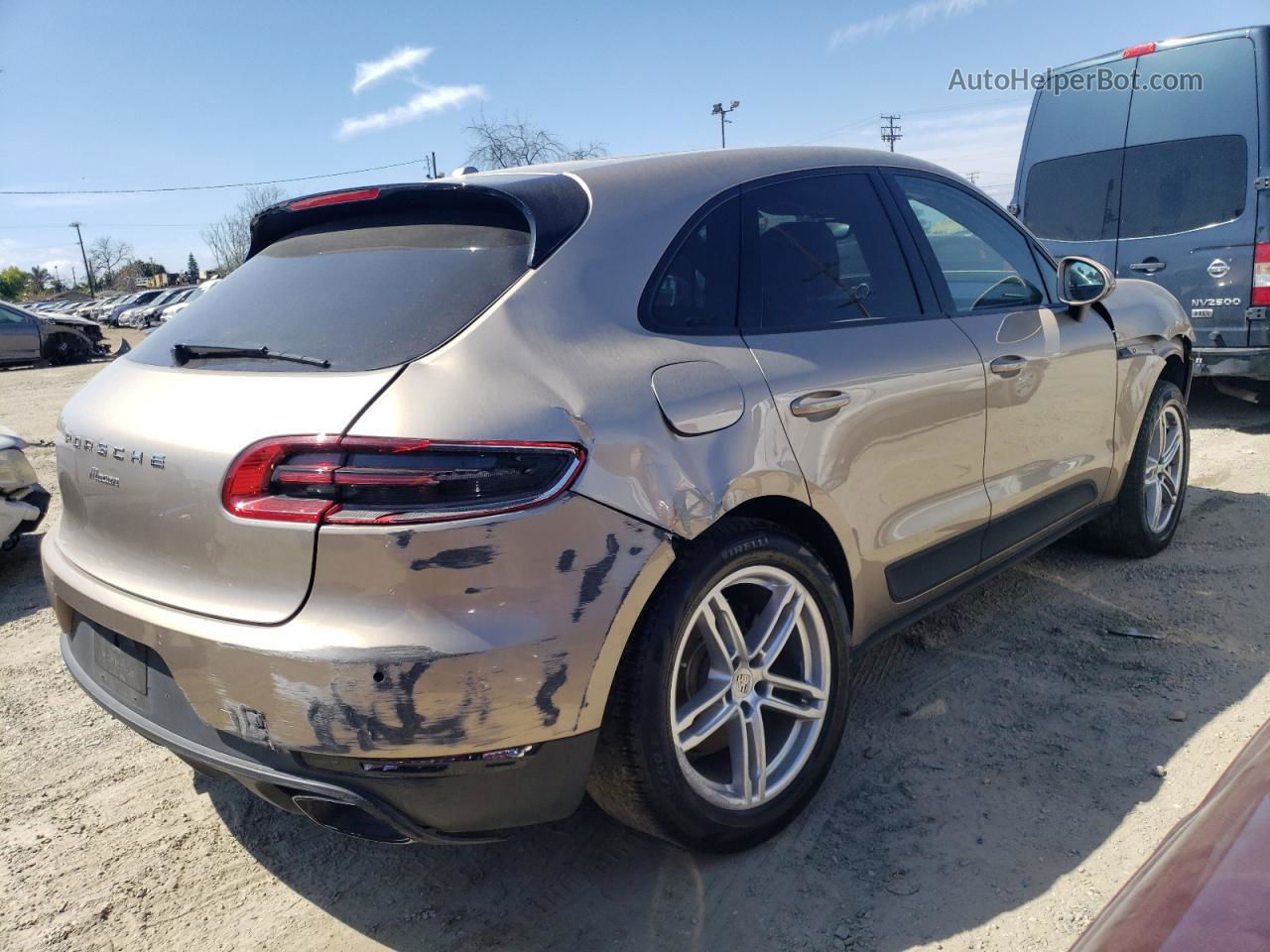 2018 Porsche Macan  Brown vin: WP1AA2A59JLB01382