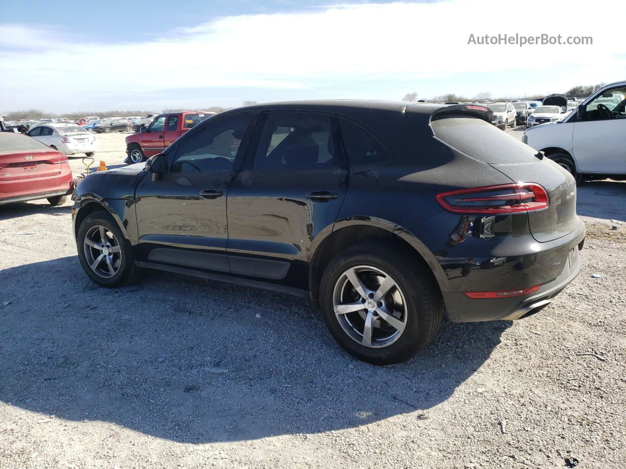 2018 Porsche Macan  Black vin: WP1AA2A59JLB06078