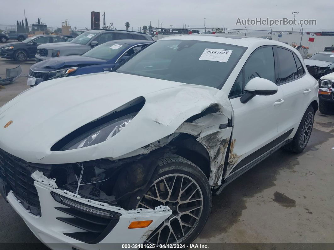 2018 Porsche Macan   White vin: WP1AA2A59JLB07389