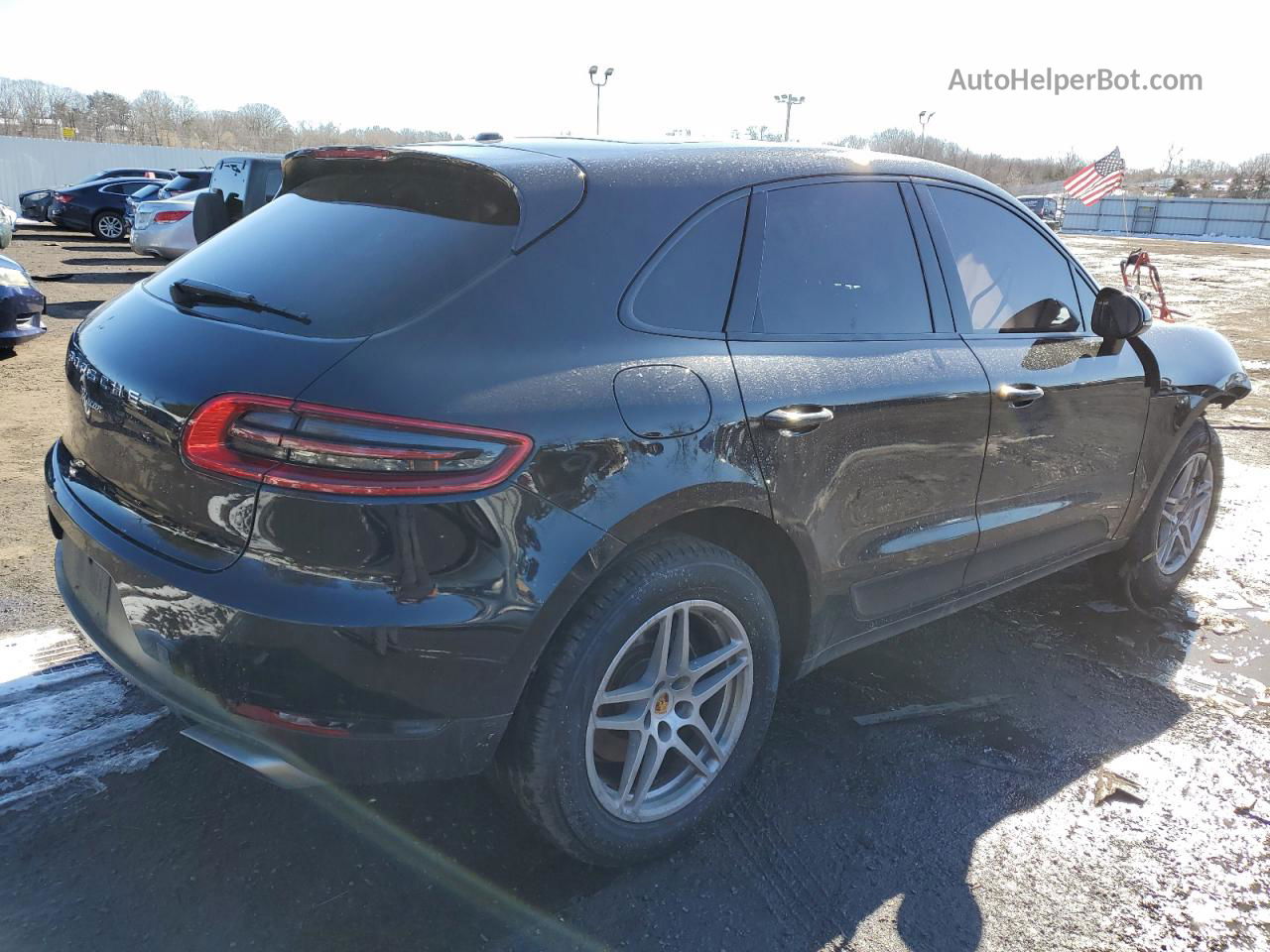 2018 Porsche Macan  Black vin: WP1AA2A59JLB09241