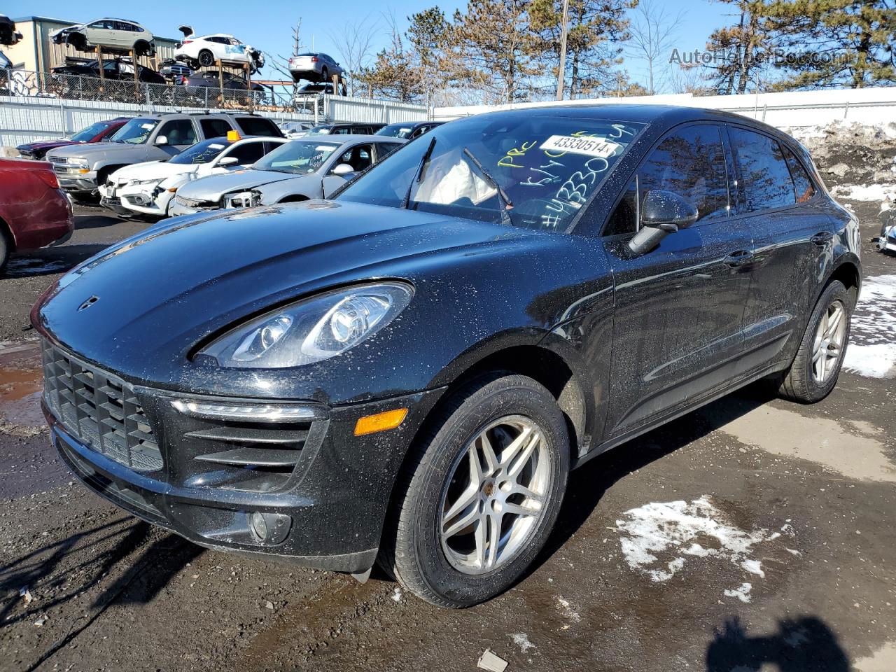 2018 Porsche Macan  Black vin: WP1AA2A59JLB09241