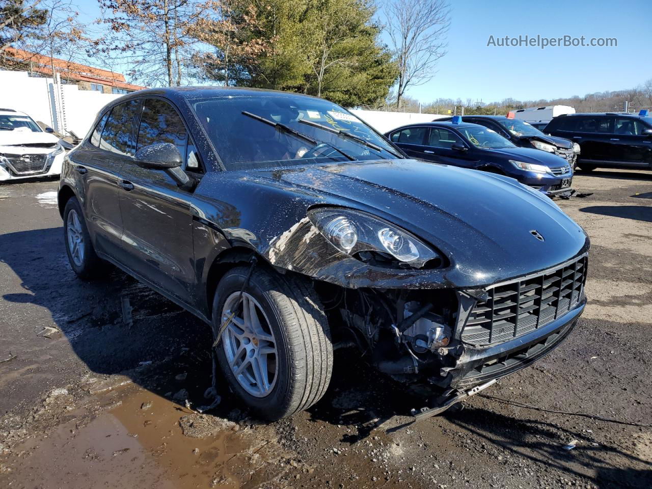 2018 Porsche Macan  Black vin: WP1AA2A59JLB09241