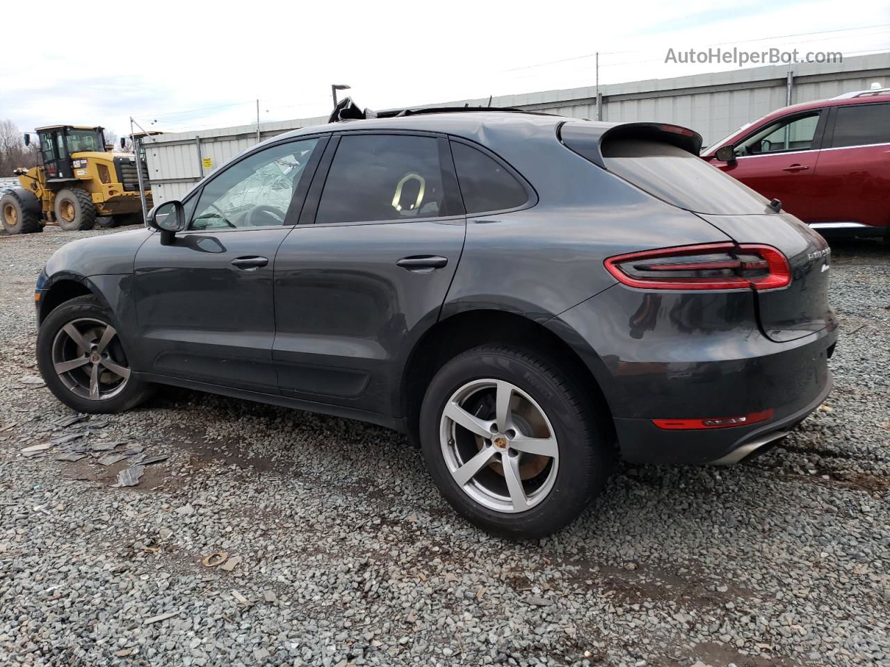 2018 Porsche Macan  Gray vin: WP1AA2A59JLB19655