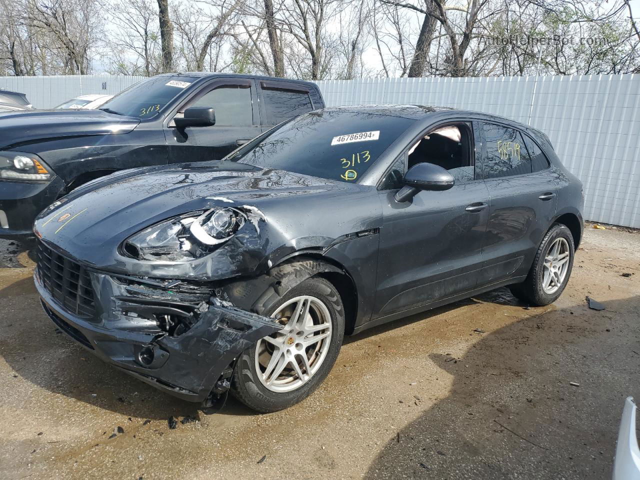 2017 Porsche Macan  Серый vin: WP1AA2A5XHLB01000