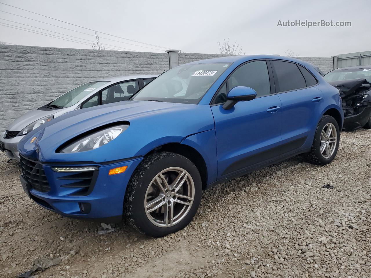 2017 Porsche Macan  Blue vin: WP1AA2A5XHLB05967