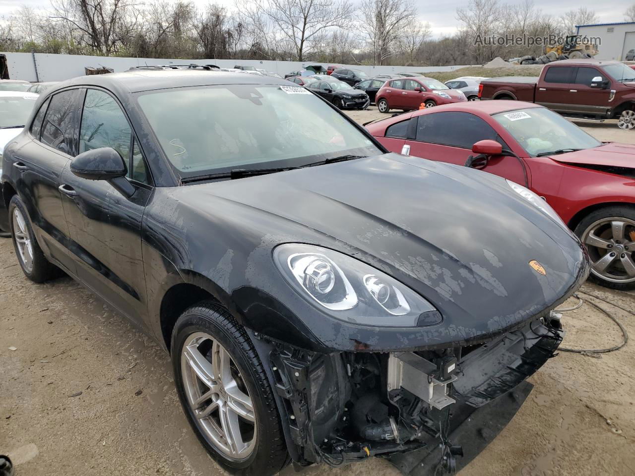 2017 Porsche Macan  Black vin: WP1AA2A5XHLB07752