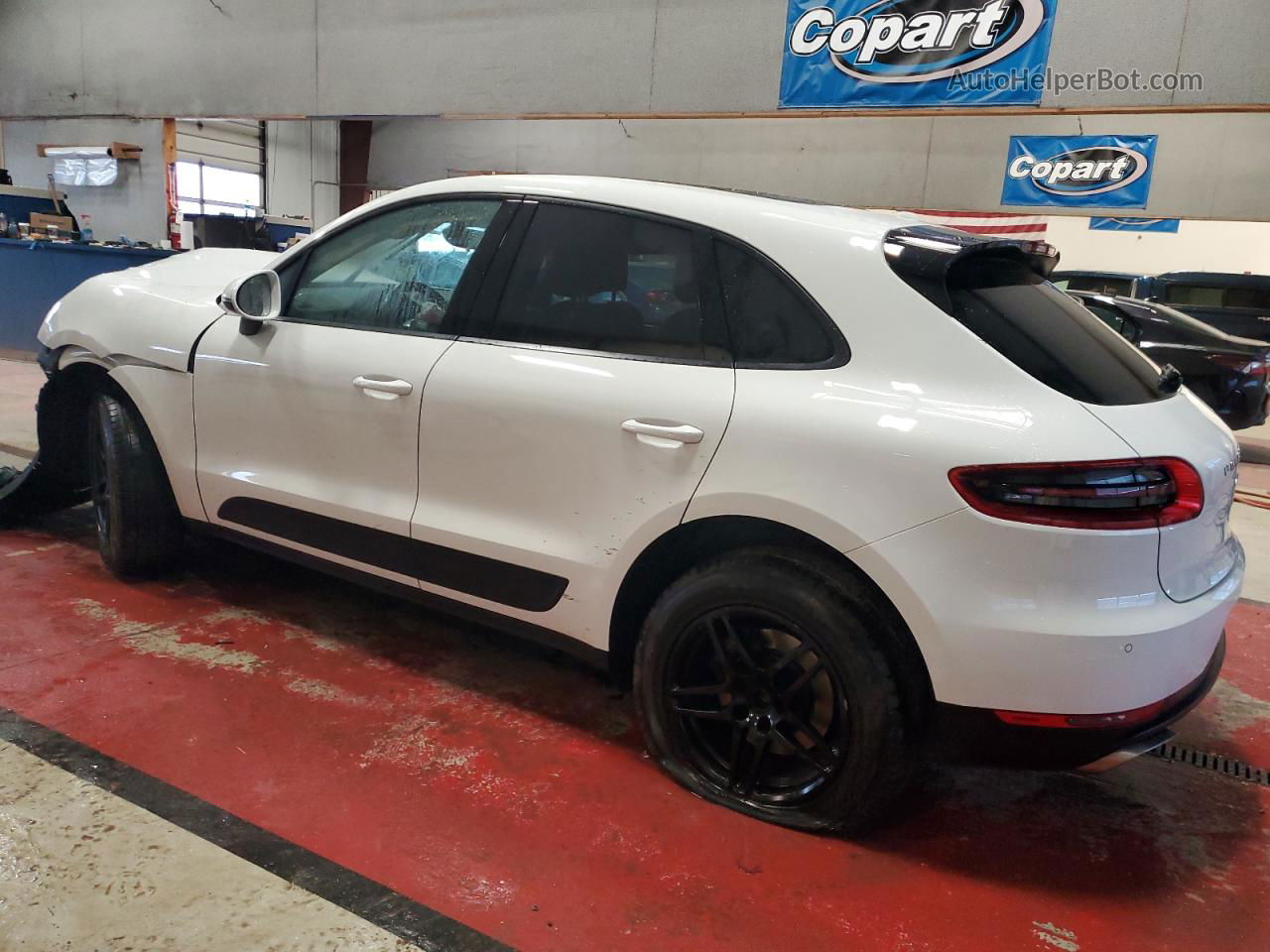 2018 Porsche Macan  Белый vin: WP1AA2A5XJLB11824